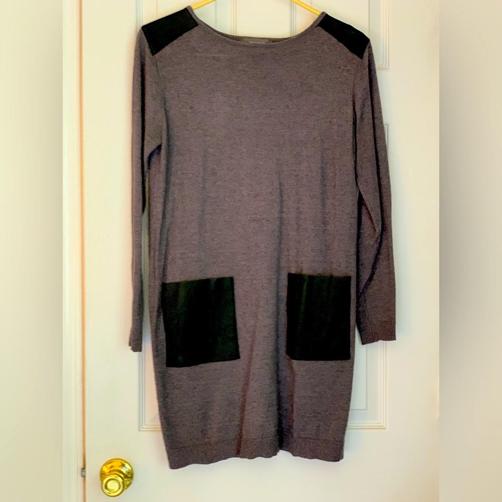 Size Small dress/tunic for Winter and Fall.